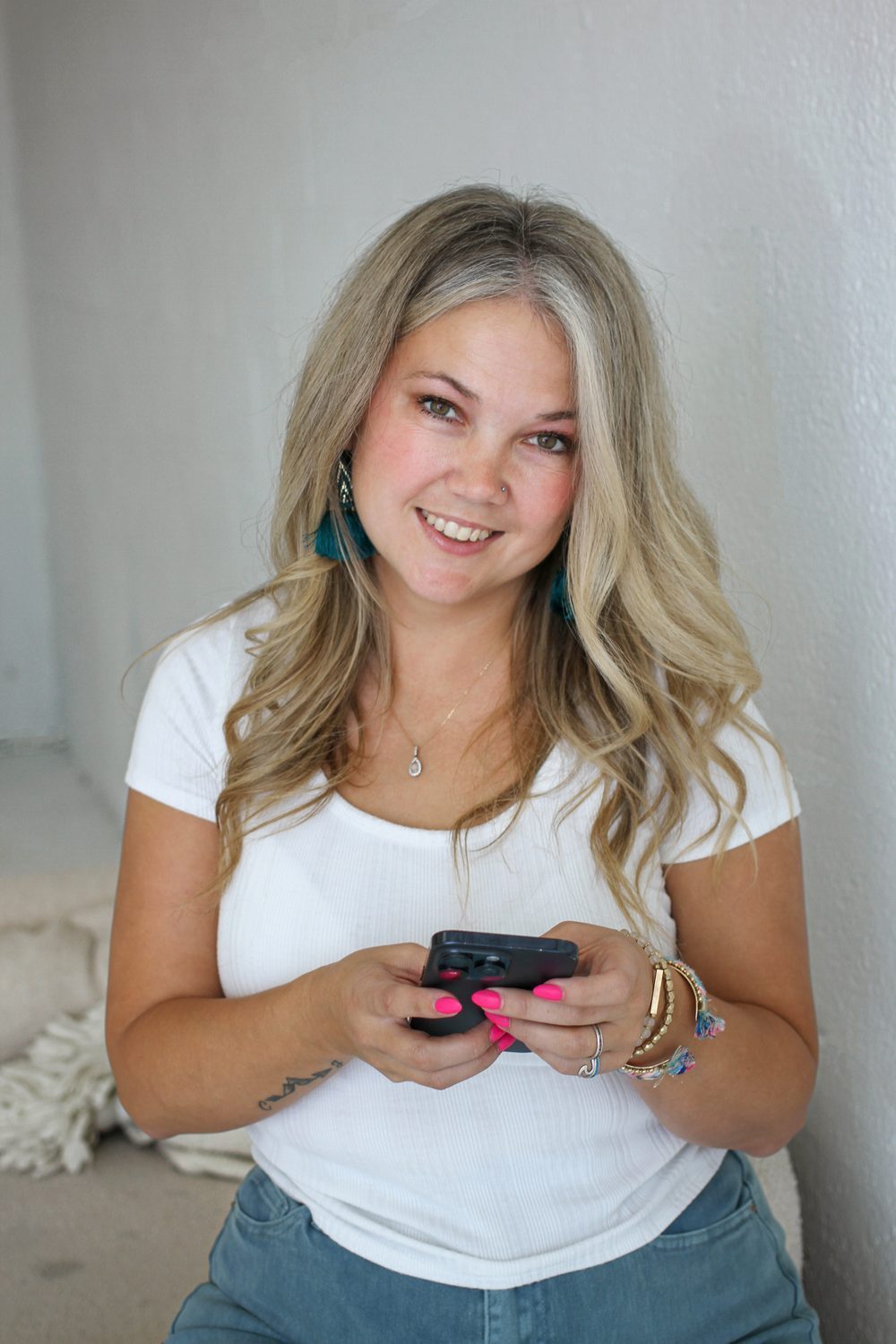 Samantha, founder of Traveling Wave Design Co.